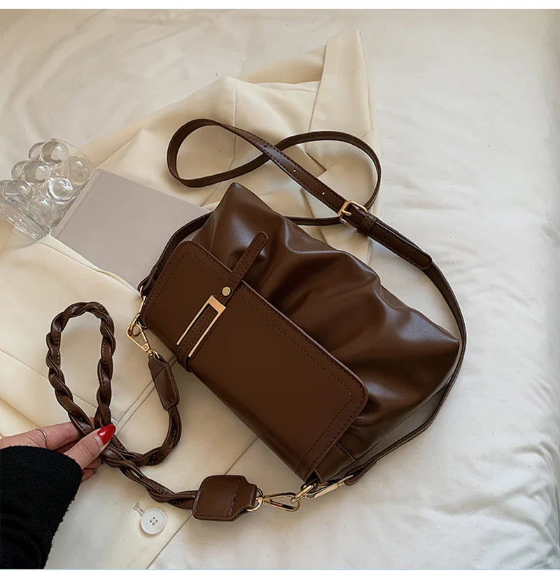 Soft PU Leather Ruched Handbags Weave Chain Female Crossbody Bag