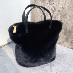Plush Bucket Bag Faux Fur Shoulder Bag Large Capacity Fluffy Chain Bags