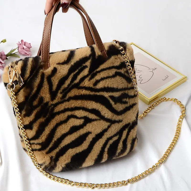 Soft Plush Bucket Bag Faux Fur Shoulder Bag Large Capacity Chain Bags