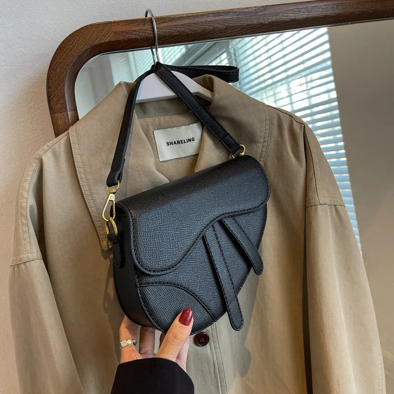 Women's Solid Flap Shoulder Bag Classic Lady's Saddle Bag