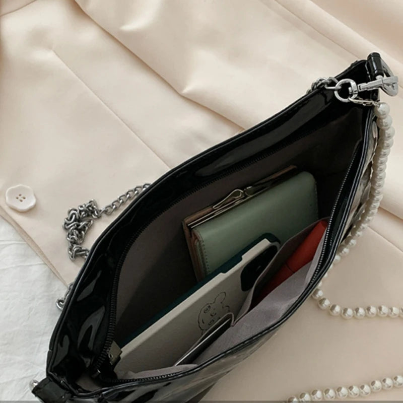 Vintage Crossbody Bag with Chain PU Leather Girl Messenger