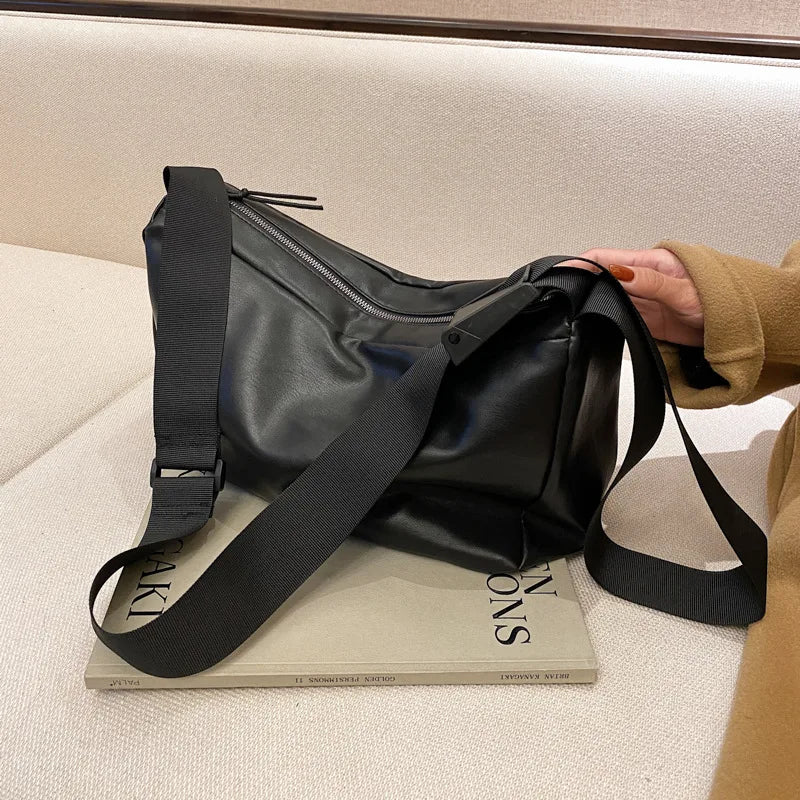 Versatile Women's Messenger Bag, Large-Capacity Casual Tote