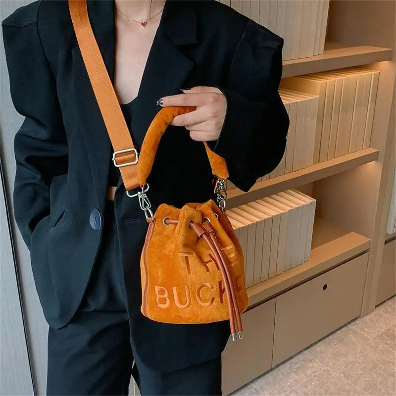 Faux Fur Bucket Bag Soft Plush Ladies Shoulder Crossbody Bags Winter Tote Purses