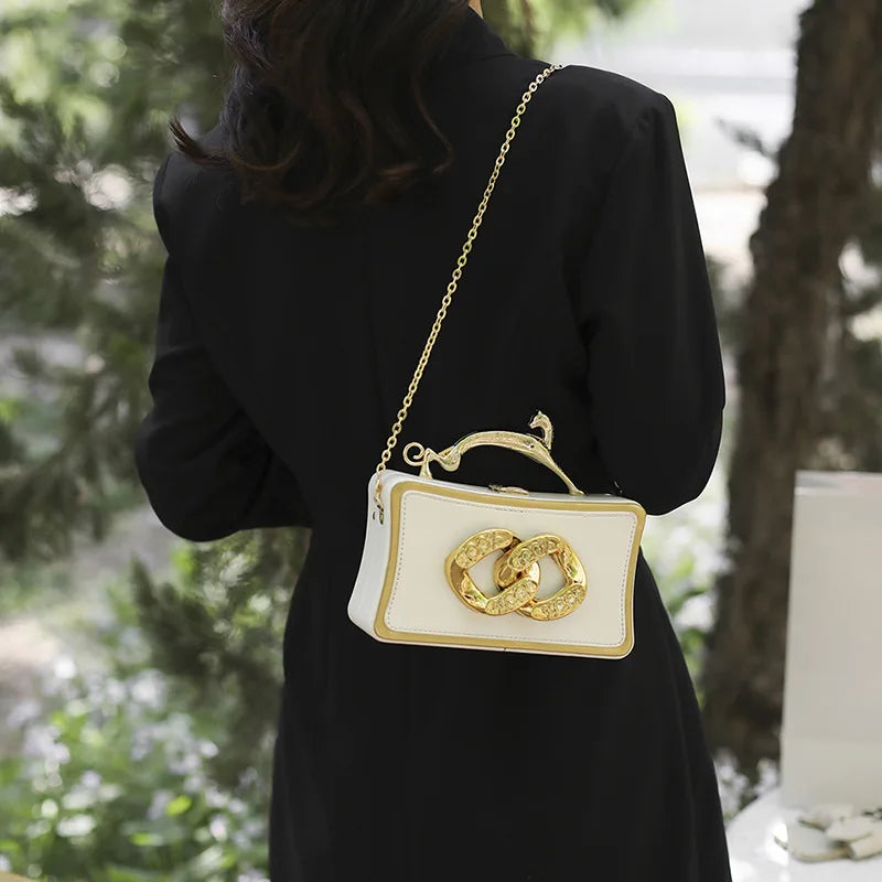 Women's Retro Chain Shoulder Messenger Bag In Handbag