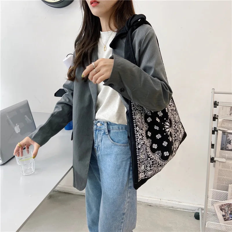 Vintage Floral Print Shoulder Bag with High Capacity