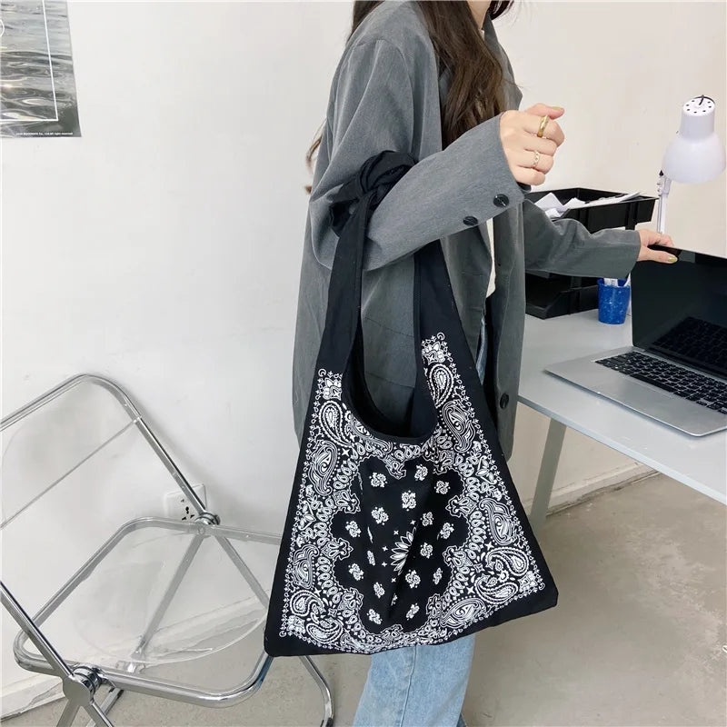 Vintage Floral Print Shoulder Bag with High Capacity