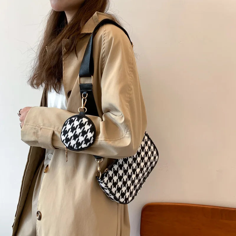 Plaid Shoulder Bags with Round Purse Pendant 2pcs