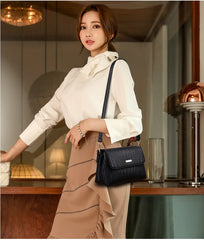 Small Soft Leather Bag Flap Pocket Handbags Shoulder Bags For Ladies