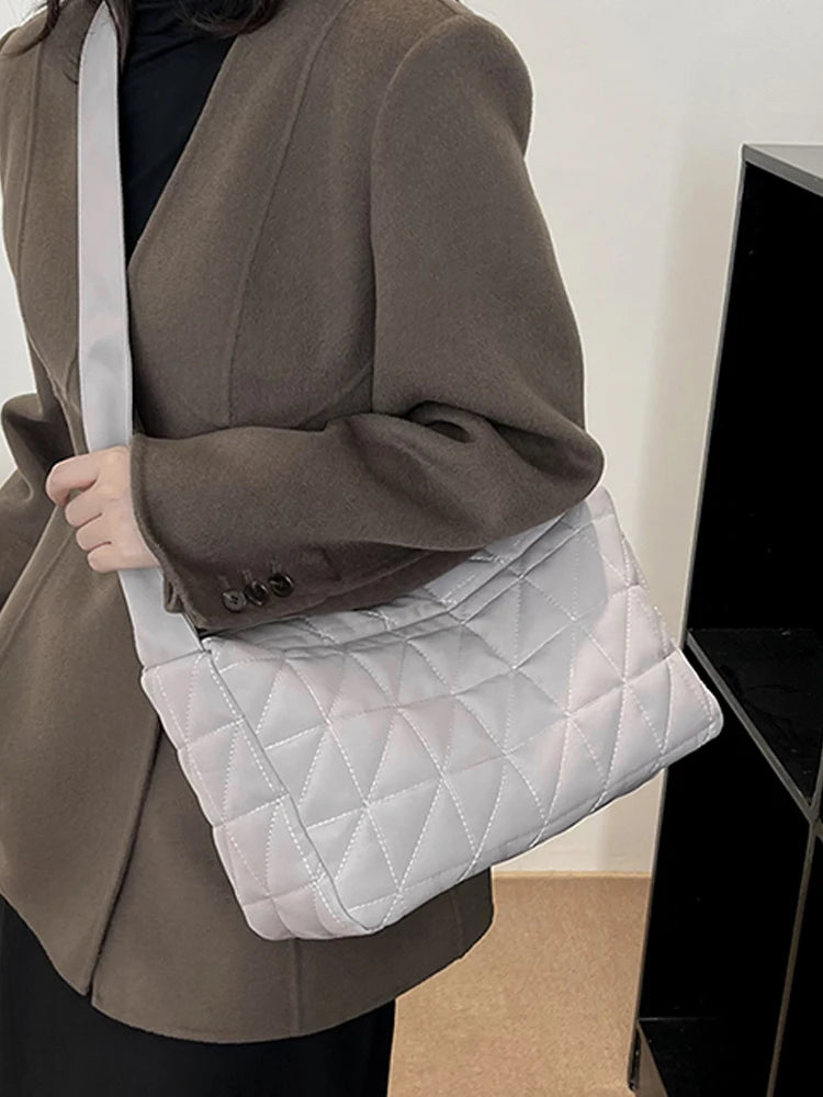 Foufurieux Plaid Quilted Crossbody Bag Pillow Messenger Bag Women