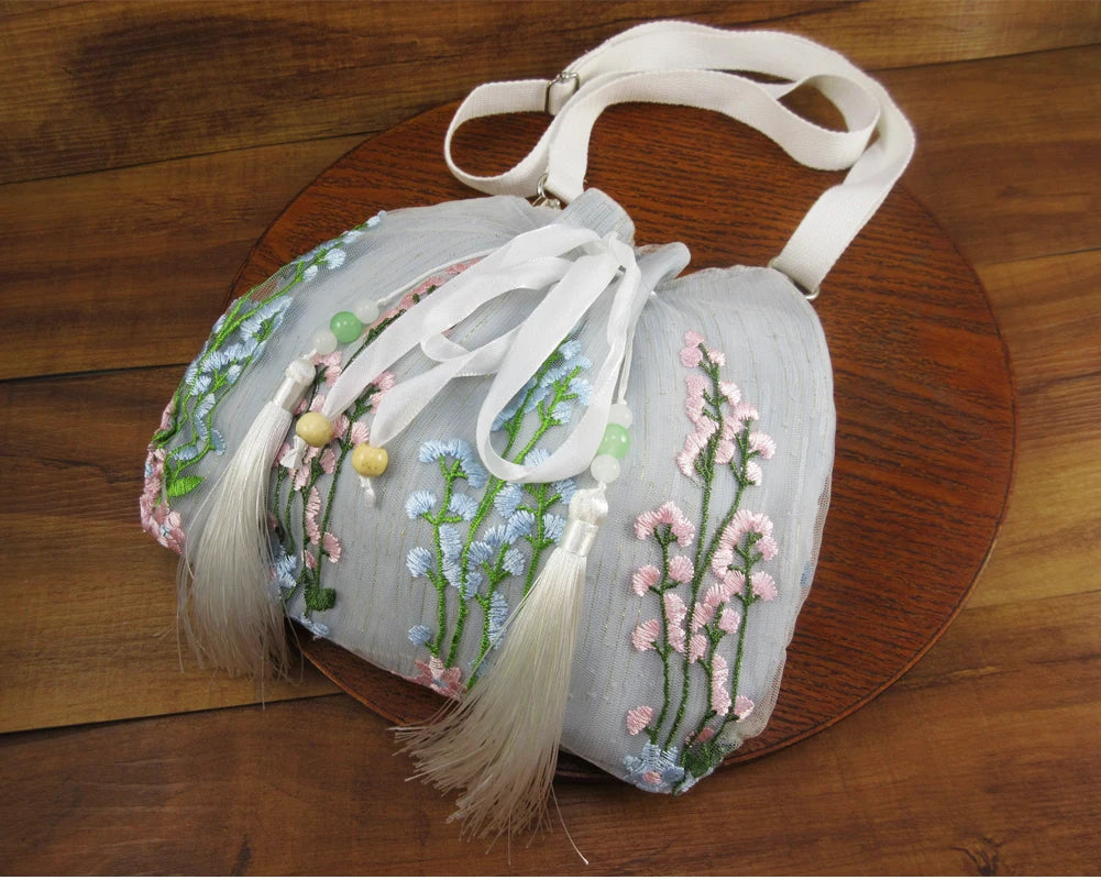 Vintage Ethnic Hippie Bohemian Embroidery Floral Strawstring Shoulder Bag