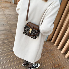 Geestock Lattice Women's Shoulder Bag Leopard Crossbody Bucket Handbag