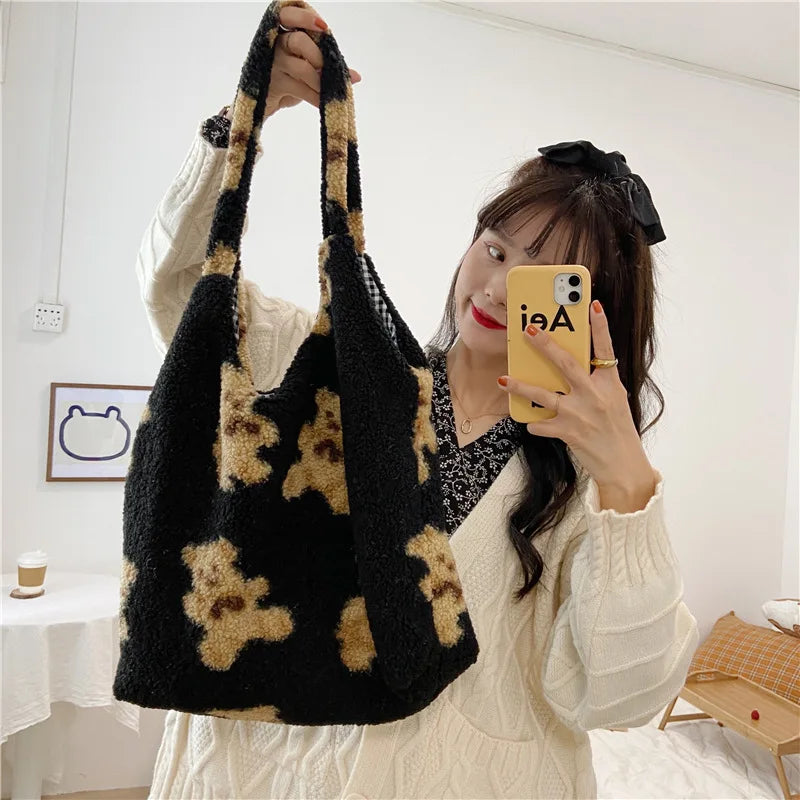 Geestock Lamb Fabric Fluffy Shopper Shoulder Bag for Girls