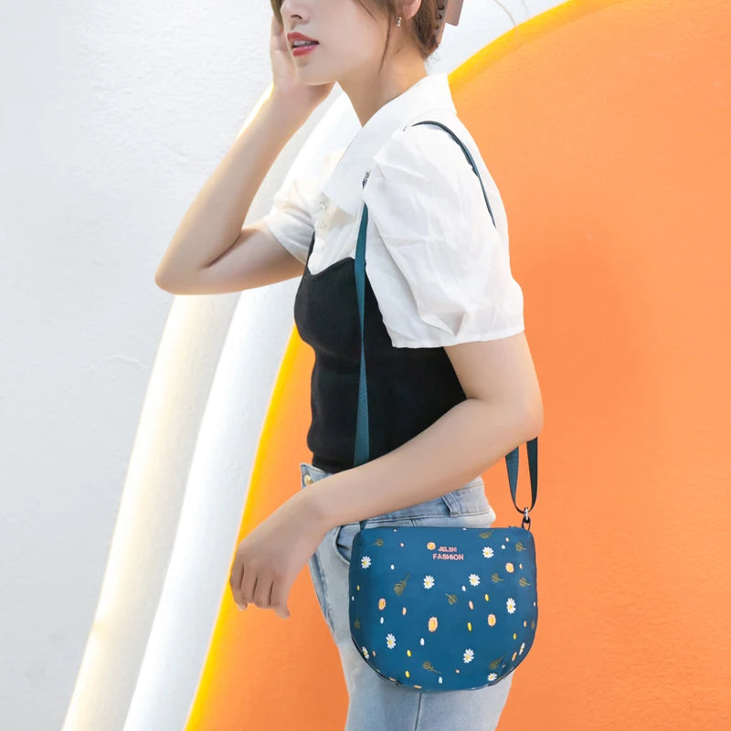 Flower Print Small Shoulder Bag Lightweight Nylon Crossbody Purse