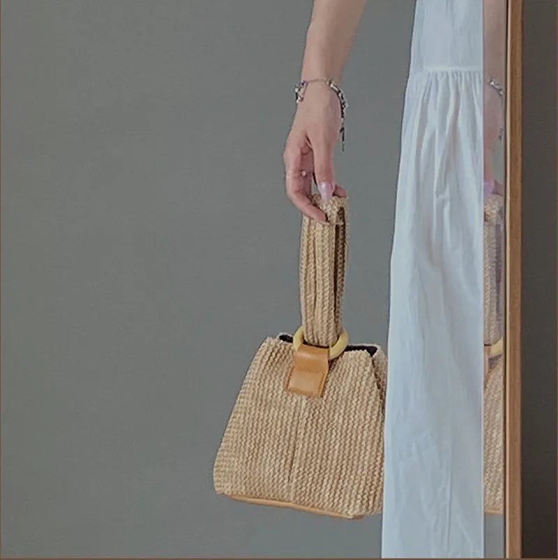 Women's Straw Woven Bag Metal Chain Shoulder Bag