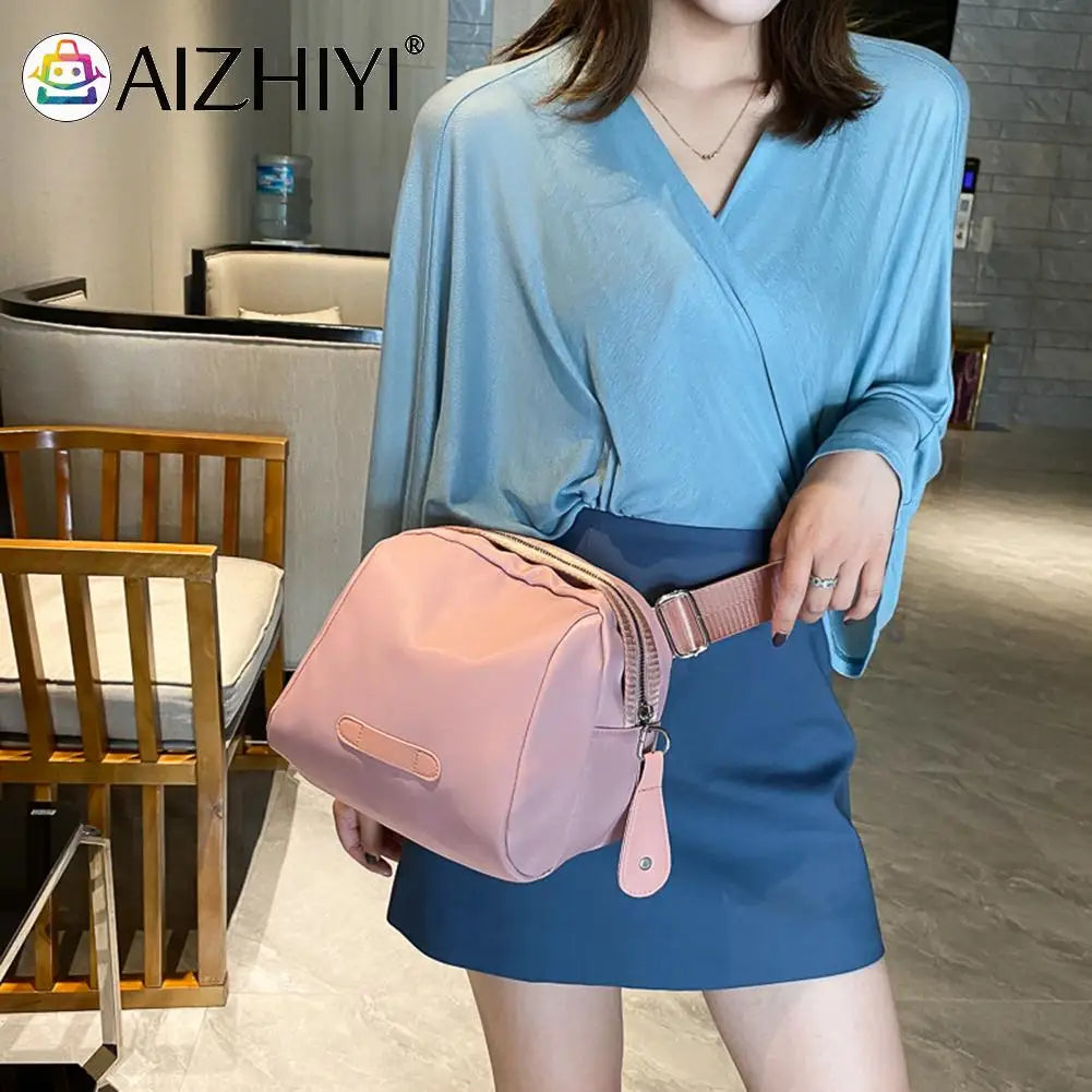 Casual Nylon Women Messenger Bags Shell Shaped Phone Pouch