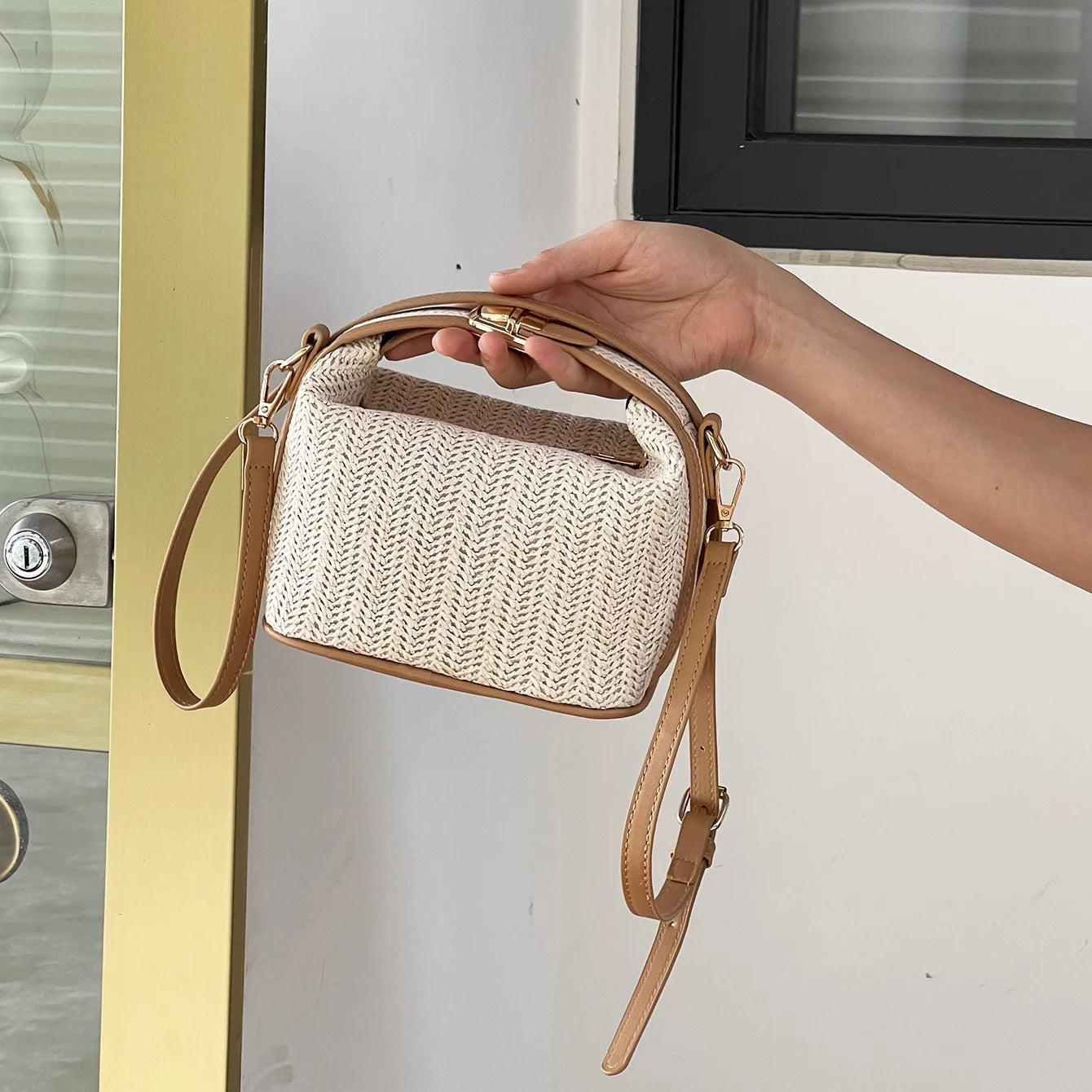 Straw Bucket Crossbody Bag Handbag for Women