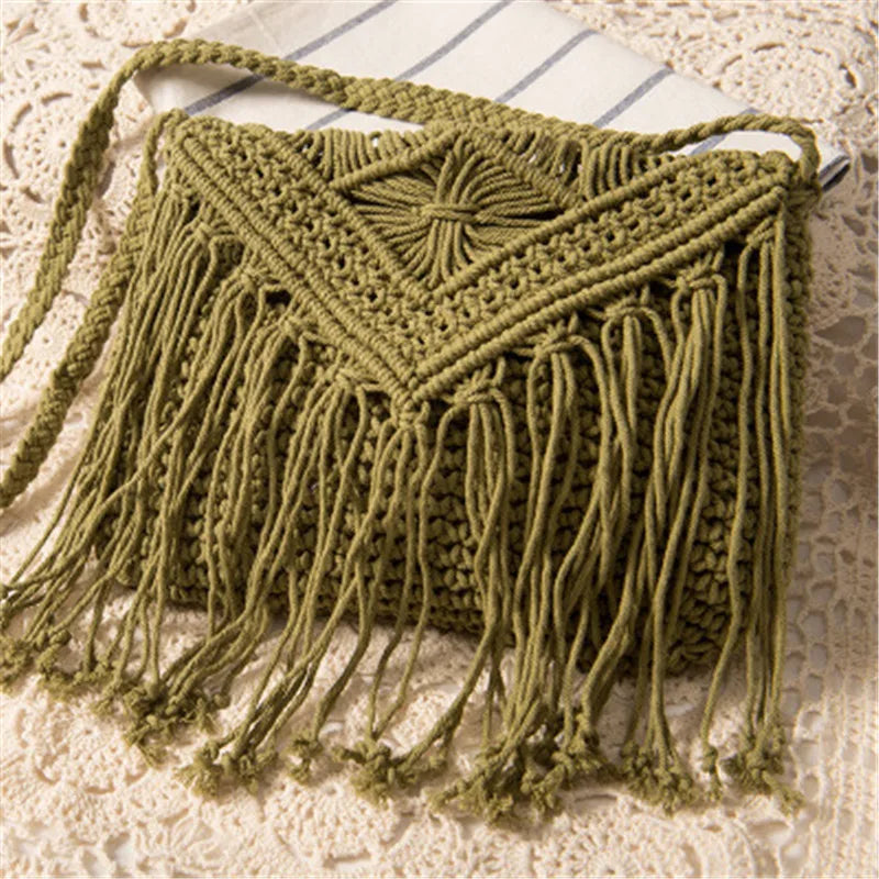 Vintage Straw Beach Bag with Tassel Knitted Design