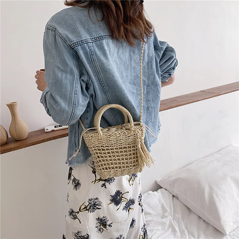 Straw Rattan Beach Handbag for Women Girls Hollow Out Crossbody Bag