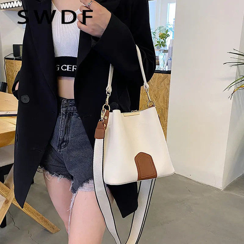 High Ladies Messenger Bucket Bag Style Wide Shoulder Strap One Shoulder Hit