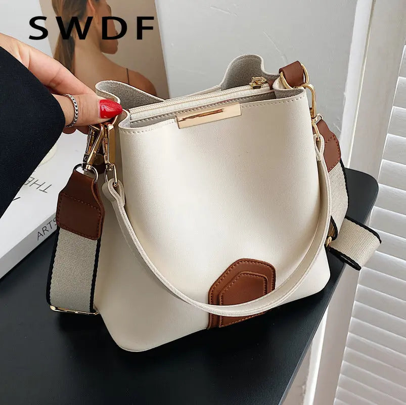 High Ladies Messenger Bucket Bag Style Wide Shoulder Strap One Shoulder Hit