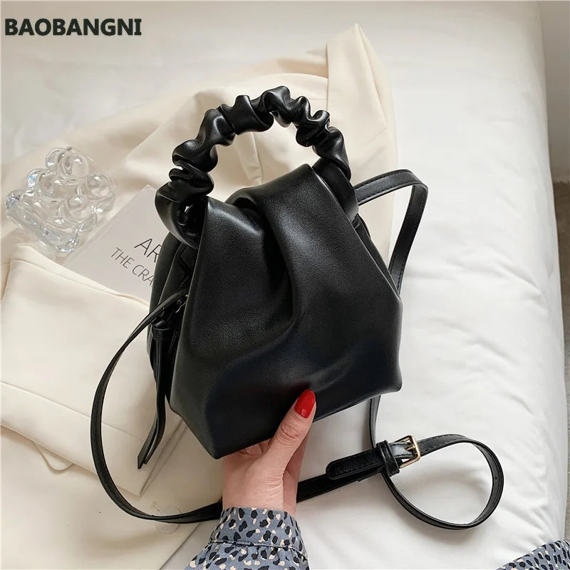 Stylish PU Leather Shoulder Bag Hit Color Bucket Bag