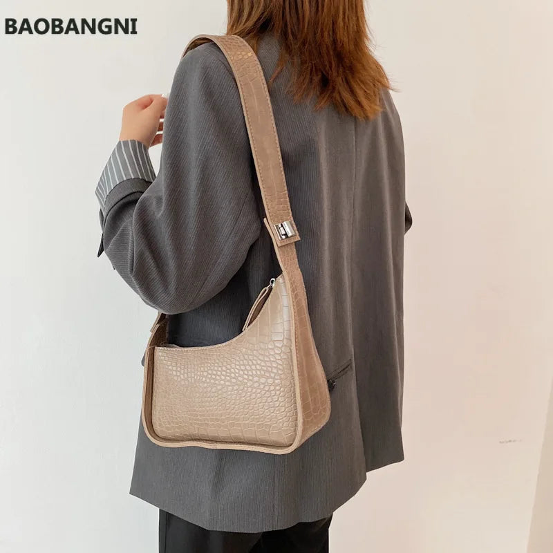 Retro Stone Pattern Wide Shoulder Bag