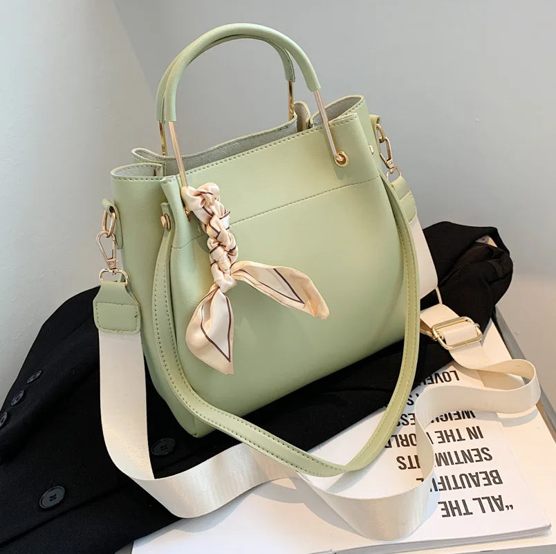 High Women Handbags Large Capacity Autumn Ladies All-match Shoulder Bag