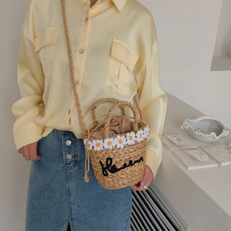 Hobo Women's Straw Beach Tote Bag Woven Bohemian Vacation Handbag