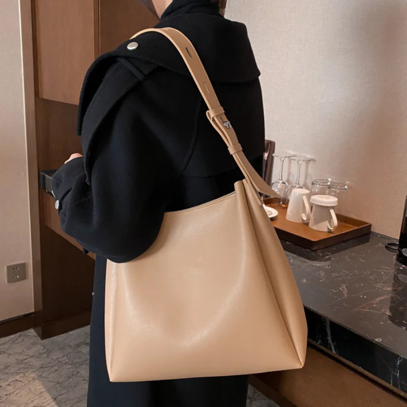 Stylish Women's Handbag Set - Large Capacity Shoulder Bags