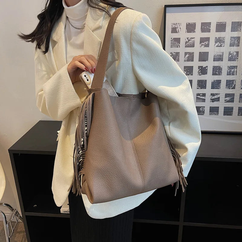 Vintage Tassels Shoulder Side Bag for Women - Small Crossbody Bucket Handbag