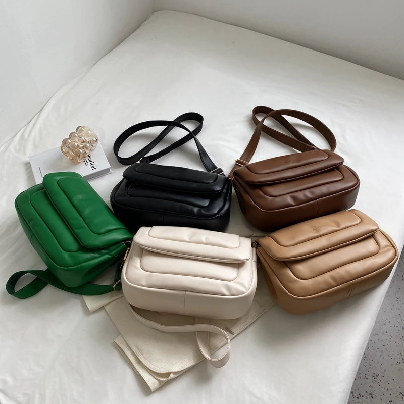 Vintage Leather Crossbody Bag for Women Small Travel Flap Bag