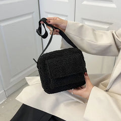 Plush Lambs Wool Crossbody Bag Fluffy Fur Zipper Purse