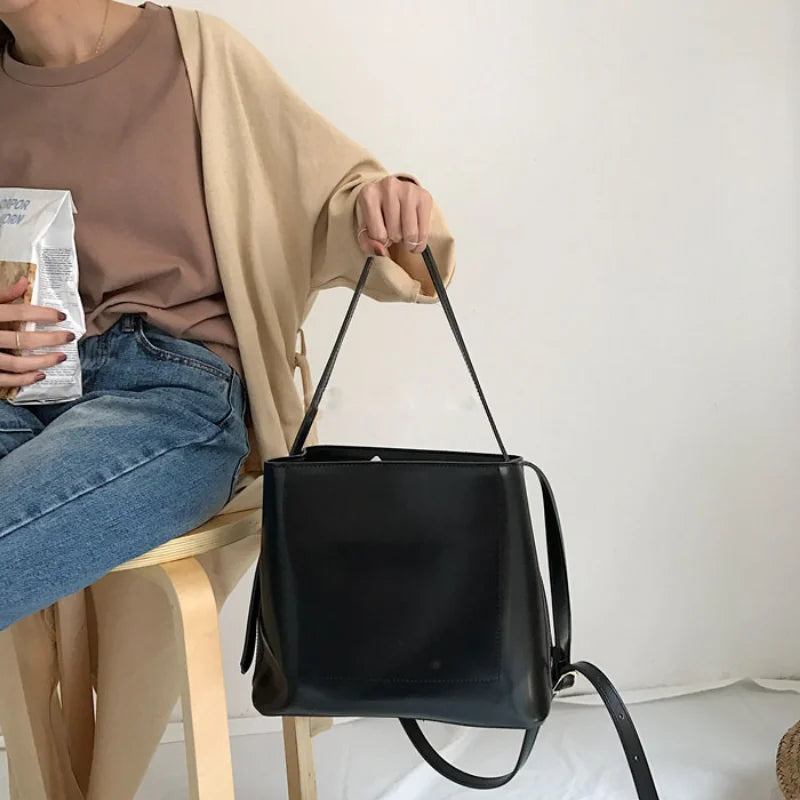 Women's Casual Shoulder Bag Large Capacity Messenger Bag