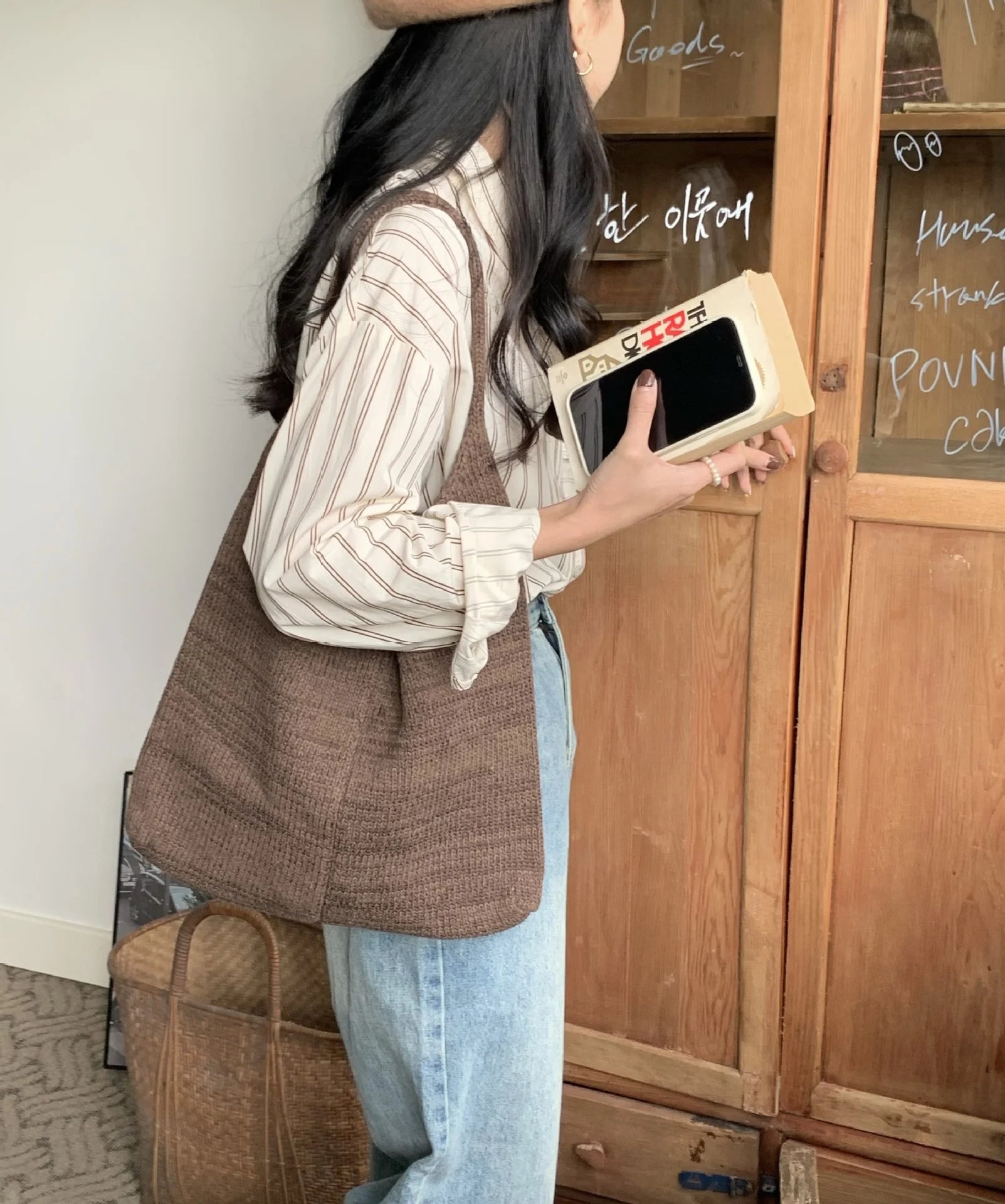 Large One Shoulder Bucket Bag Solid Wool Bag
