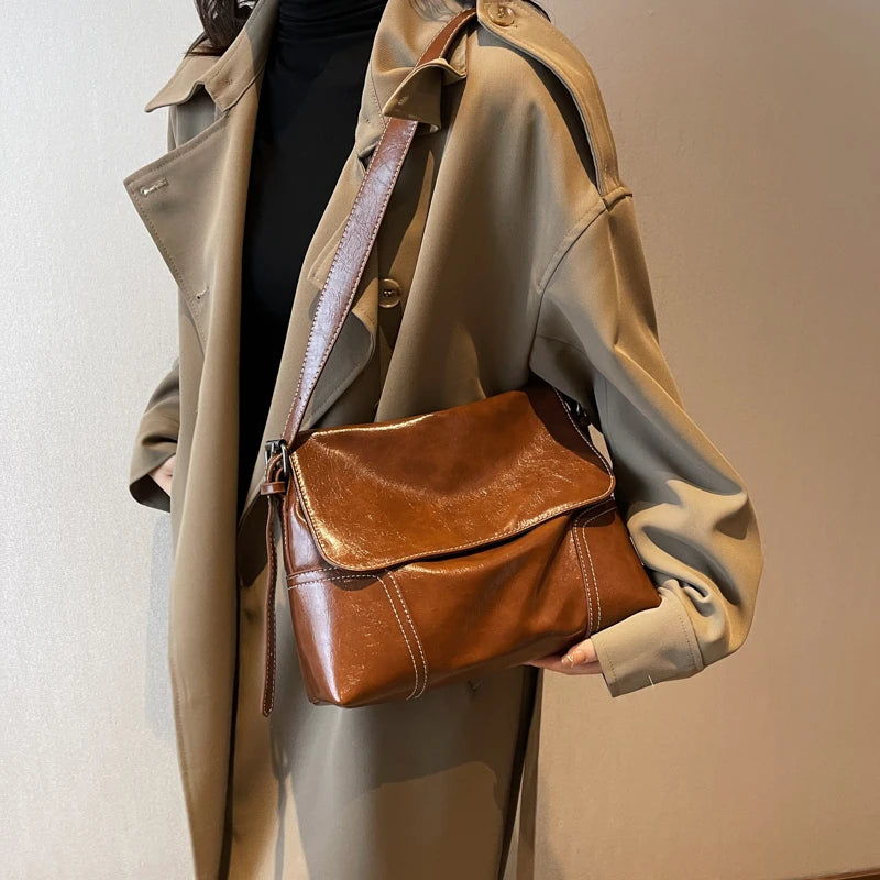Vintage Small Leather Crossbody Bag Lady Hobo Purse