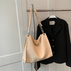 Retro Leather Women's Shoulder Bag