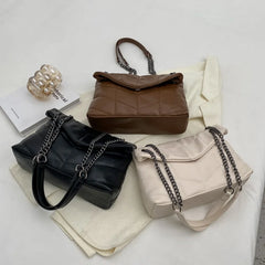 LEFTSIDE Vintage Chain Leather Crossbody Bags for Women Winter Flap Bag