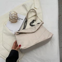 LEFTSIDE Vintage Chain Leather Crossbody Bags for Women Winter Flap Bag