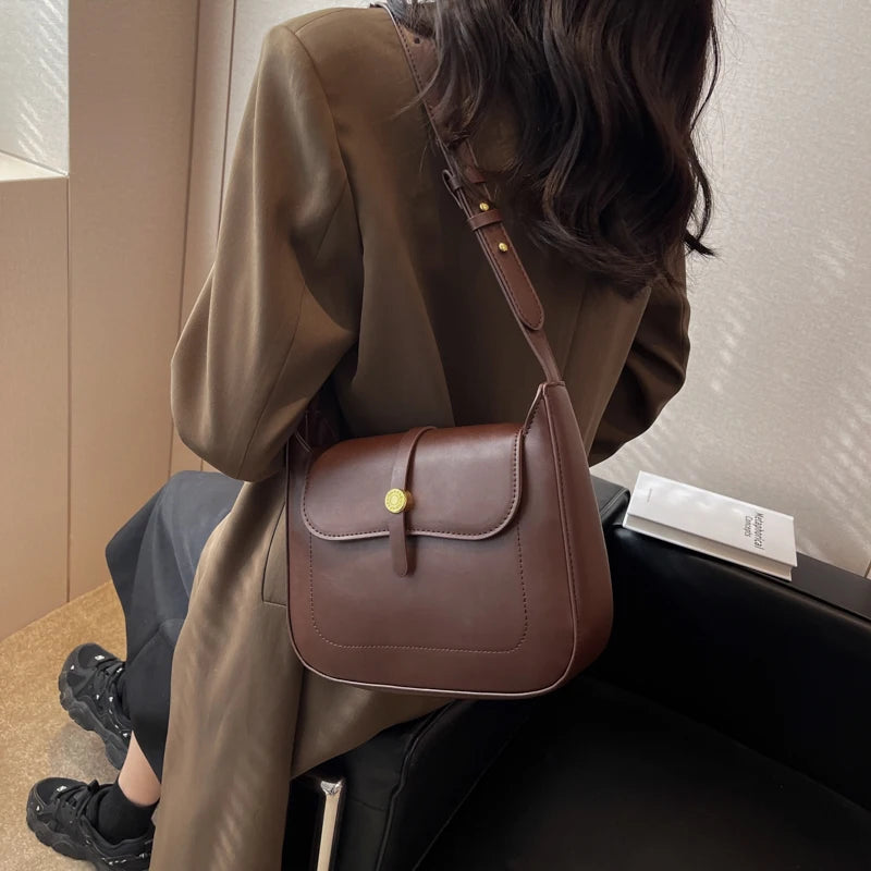 LEFTSIDE Vintage Crossbody Bags for Women Retro Small PU Leather Handbags