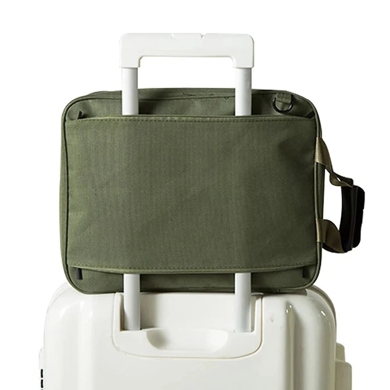 Large Capacity Travel Bag with Clothing Storage for Men and Women
