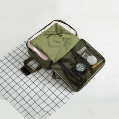 Large Capacity Travel Bag with Clothing Storage for Men and Women