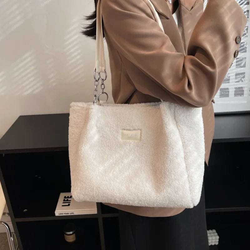 Large Capacity Shoulder Side Bags For Women in Vintage Crossbody Ladies Handbags