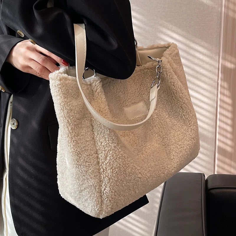 Large Capacity Shoulder Side Bags For Women in Vintage Crossbody Ladies Handbags