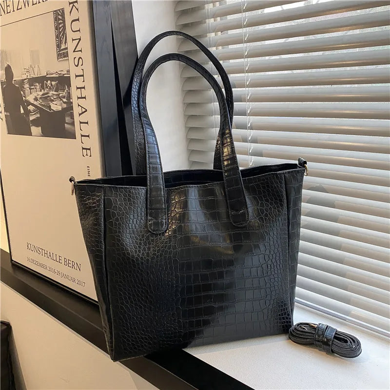 Women's Retro Shoulder Bag Big Capacity Solid Bag Portable