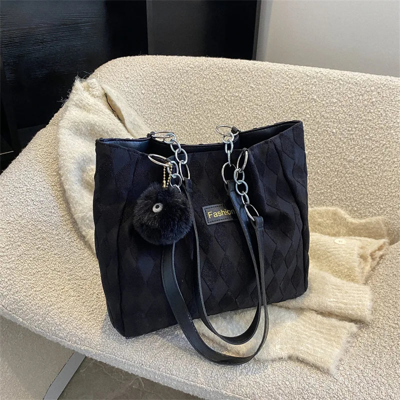 Large Capacity Retro Shoulder Bag Women Pendant Commuter Tote Handbags