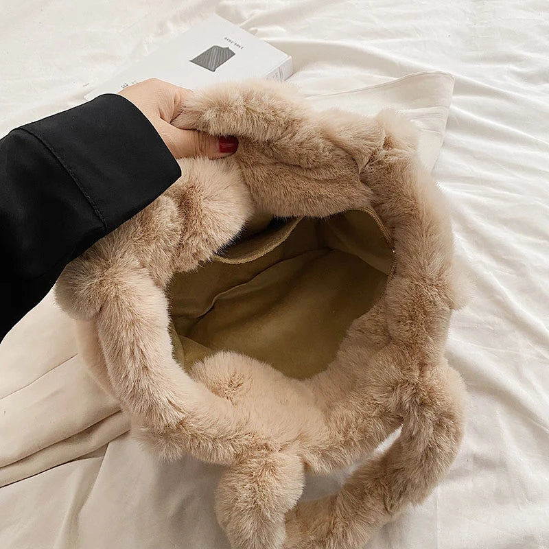 Large Capacity Faux Fur Women Handbag Shoulder Bag Fluffy Plush Tote