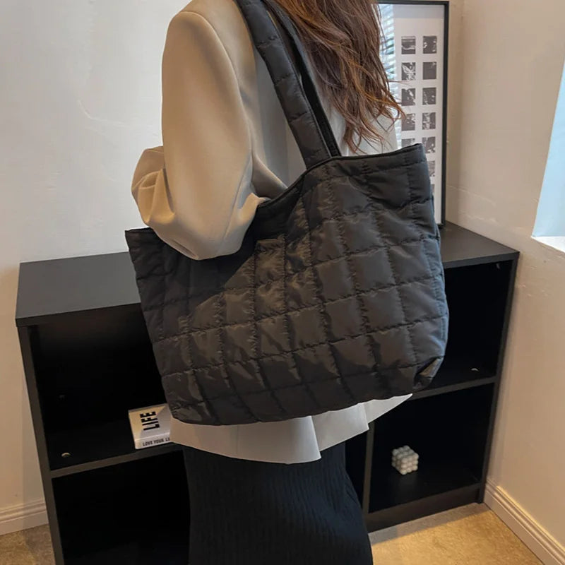 Large Capacity Nylon Winter Shoulder Bag Solid Handbags Cotton Tote Bags