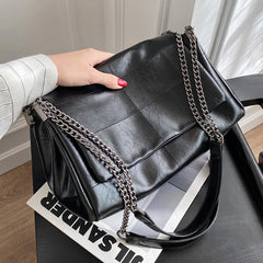 Large Capacity Women Chains Shoulder Bags Lady All-match Commuter Crossbody Bag