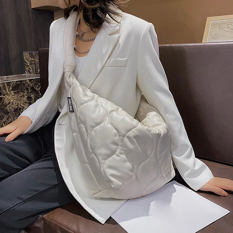 Large Capacity Women Handbags Shoulder Crossbody Bags Retro Female Travel Tote