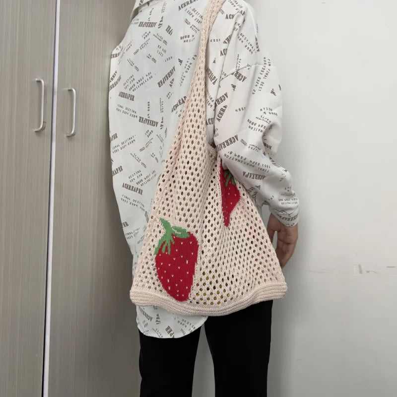 Large Capacity Woven Shoulder Bag Women's Casual Strawberry Pattern Handbag